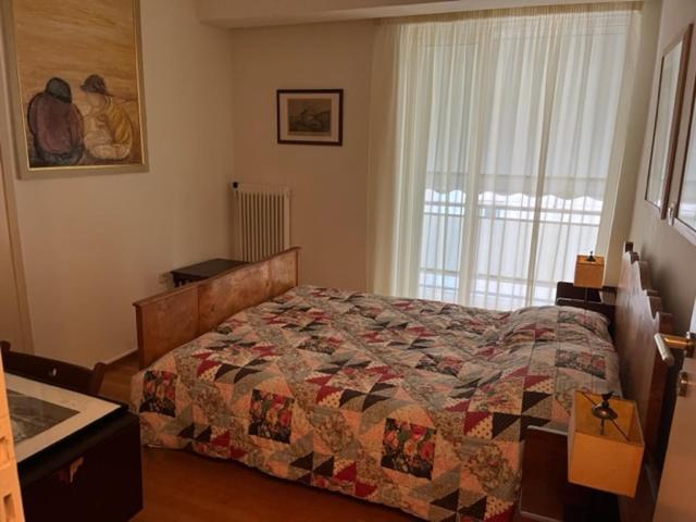 Spacious And Sunny In Cholargos Apartment Athens