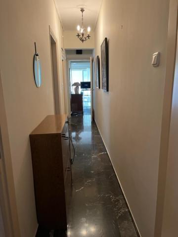 Spacious And Sunny In Cholargos Apartment