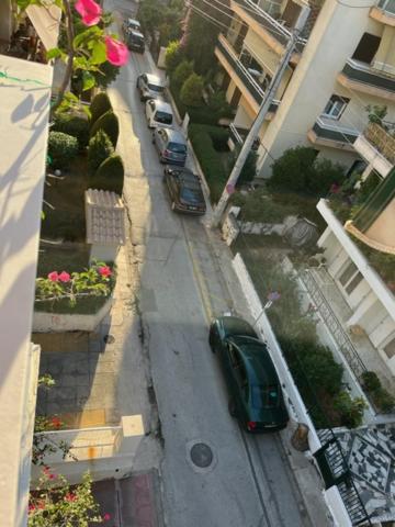 Spacious And Sunny In Cholargos Apartment *